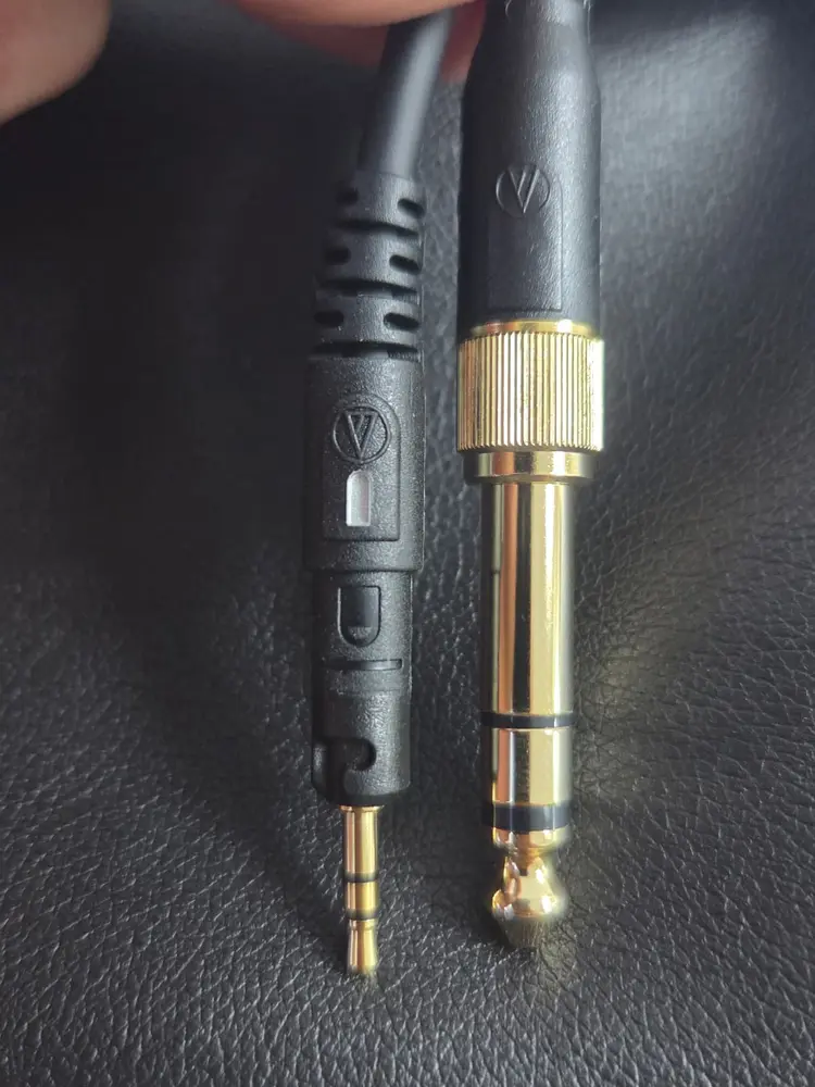 מחברי הכבלים של אוזניות ATH-M50x המקוריות